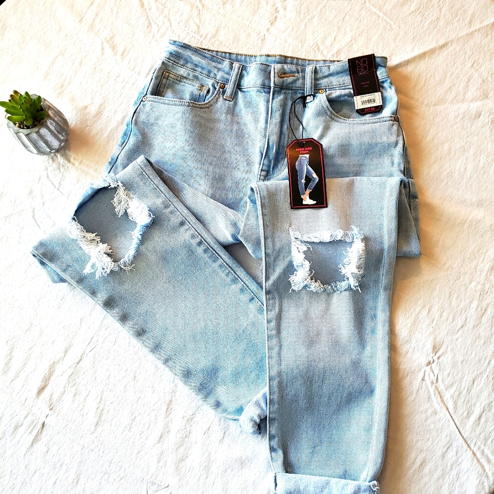 No Boundaries High Rise Mom Jeans Size 7